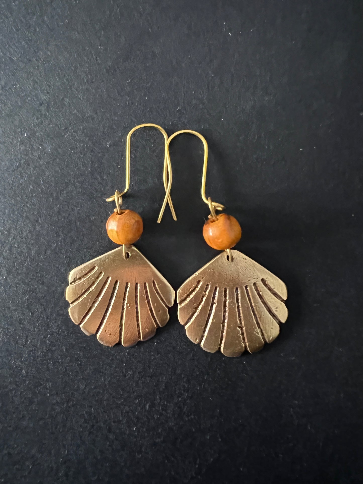 THE SHELL EARRINGS